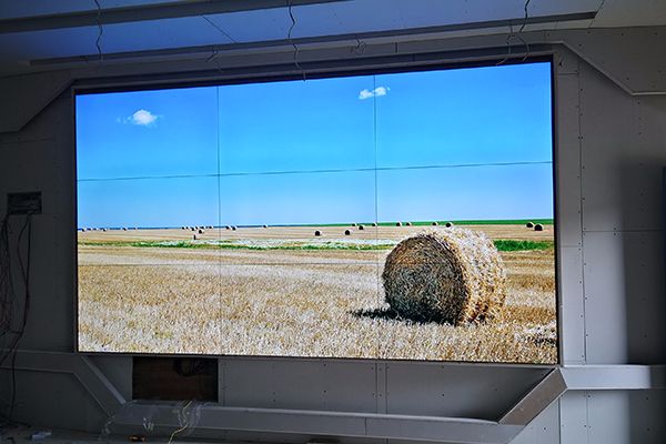 继三星拼接屏宣布停产之后,国内品牌面板全方位面向市场